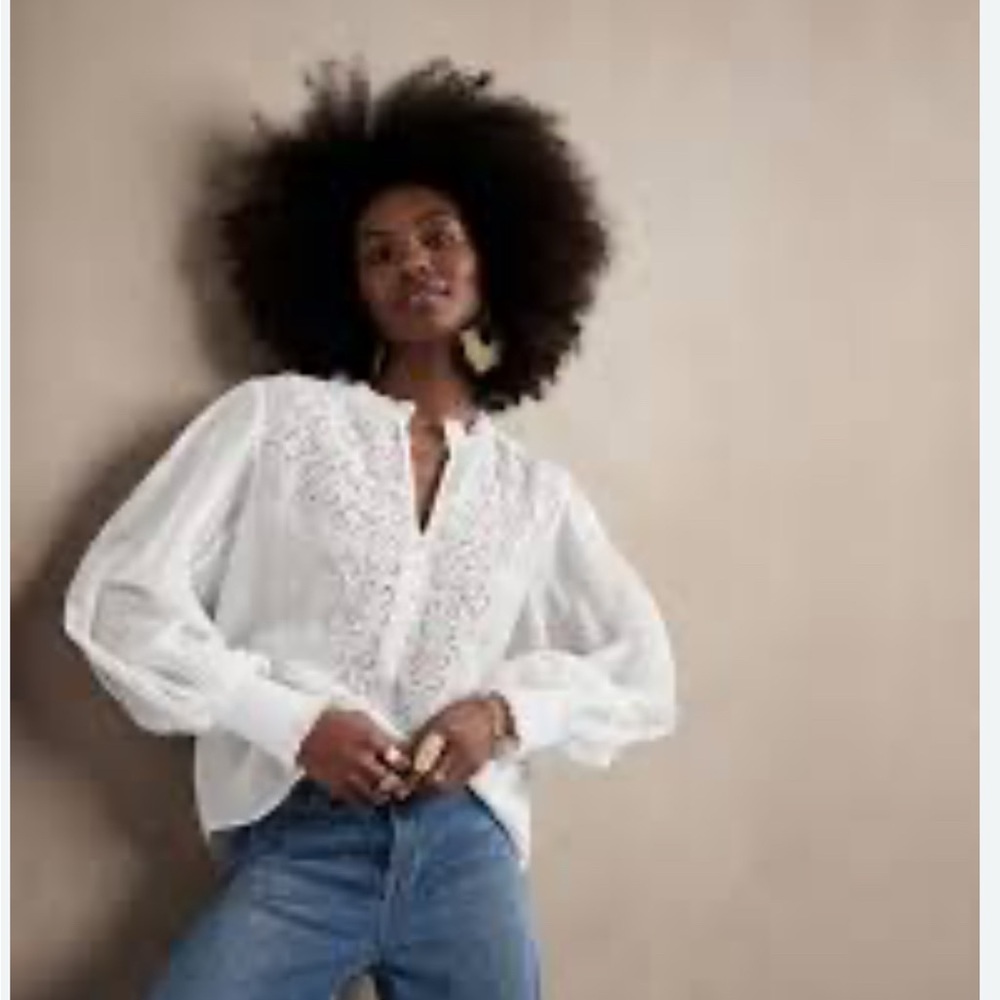Banana Republic White Eyelet Linen Blouse